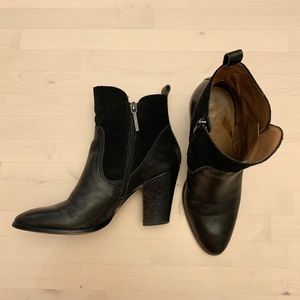 Donald Pliner black suede leather bootie